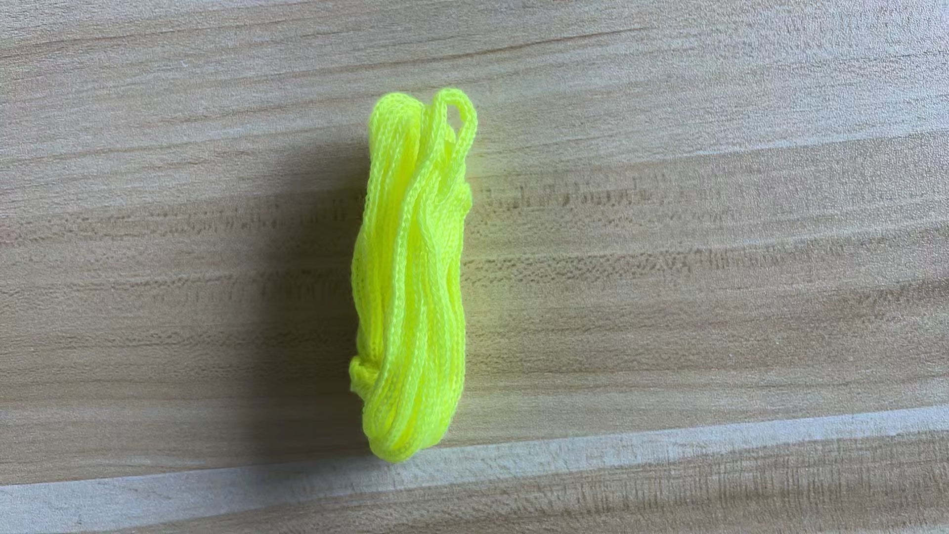 String Rope Glow in the Dark String Rope Launcher Luminous Portable Handheld String Stress Relief Toy for Kids Party Gift